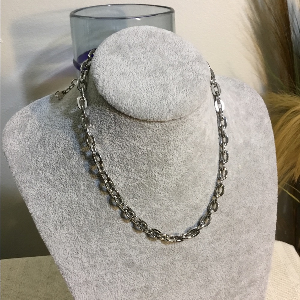 Tarina Tarantino toggle necklace
